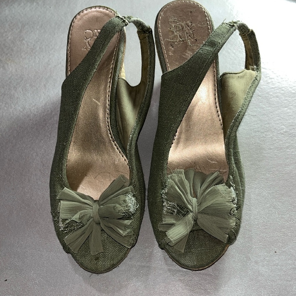 NY&C Canvas Slingback Wedges Size 8 lowest price - Picture 2 of 6